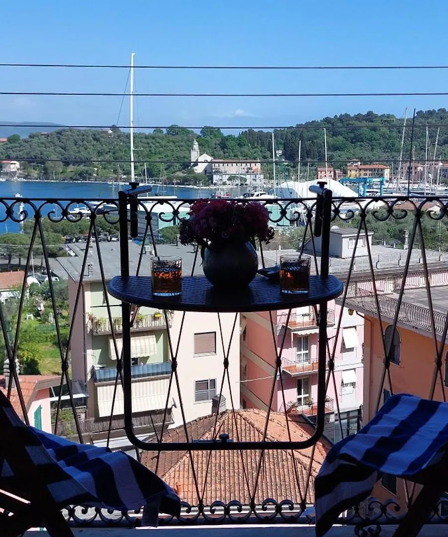 Apartment Una Finestra Sul Golfo Di Le Grazie Le Grazie